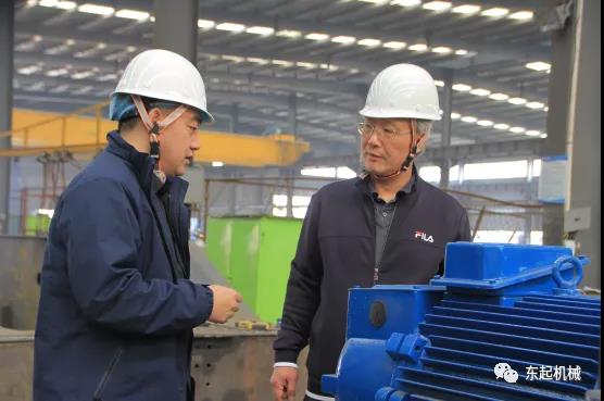 河南工業(yè)大學機電工程學院院長、碩士研究生導師惠延波教授等一行蒞臨東起集團參觀考察